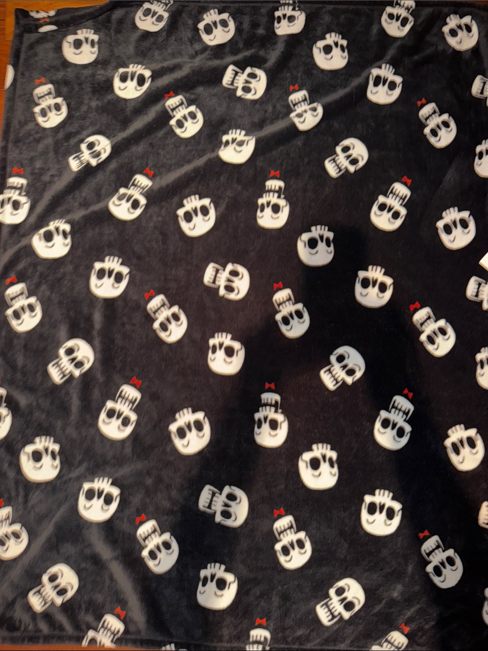 Black Plush Throw Blanket with White Skull Pattern